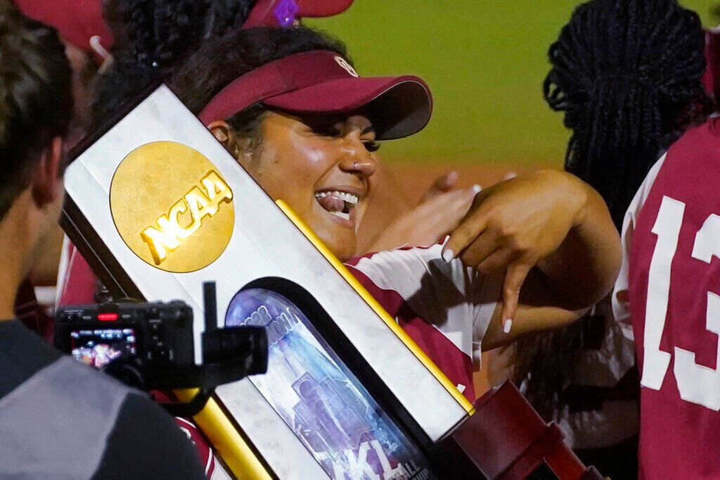 WCWS Oklahoma Texas Softball
